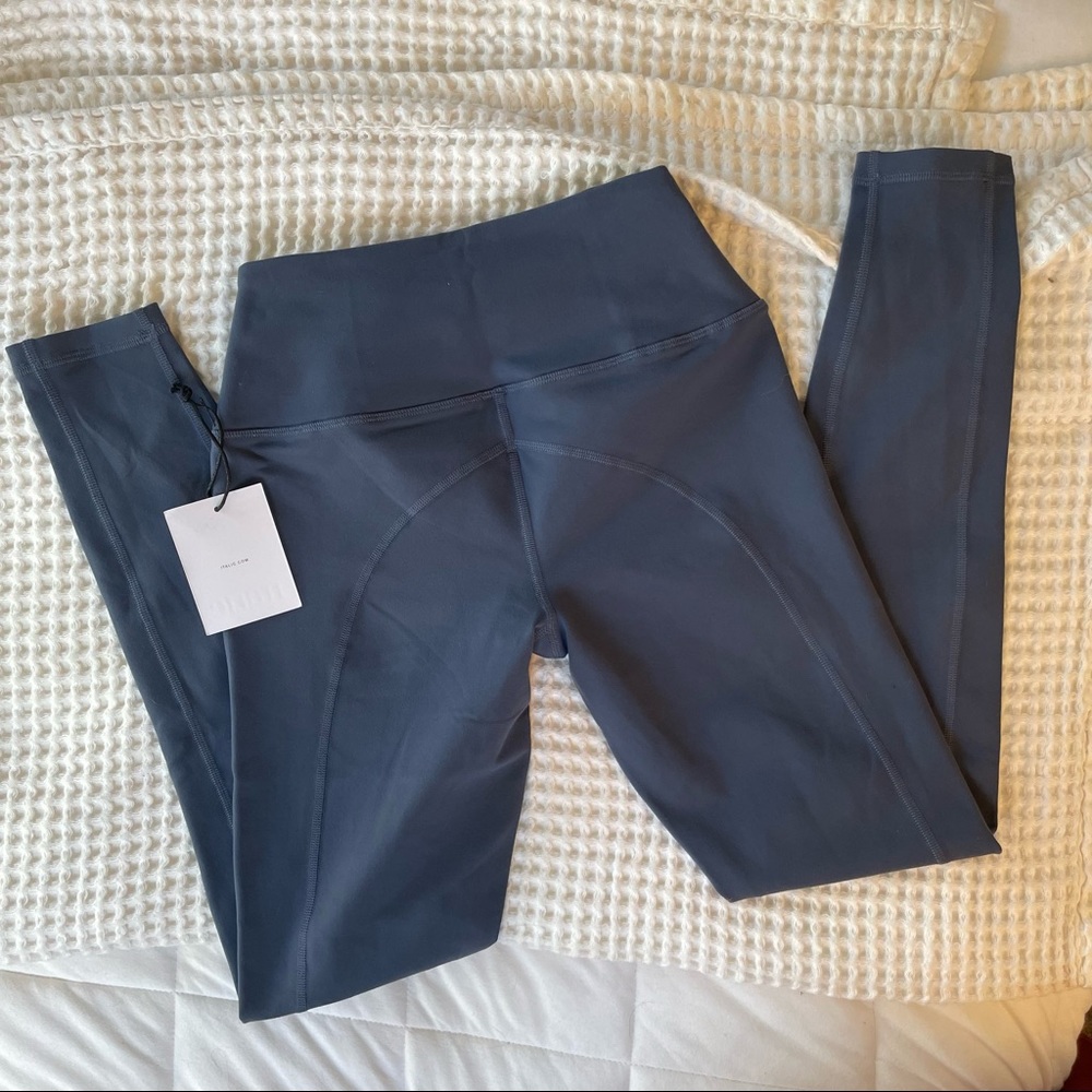 NWT Gray High Waisted Italic Leggings